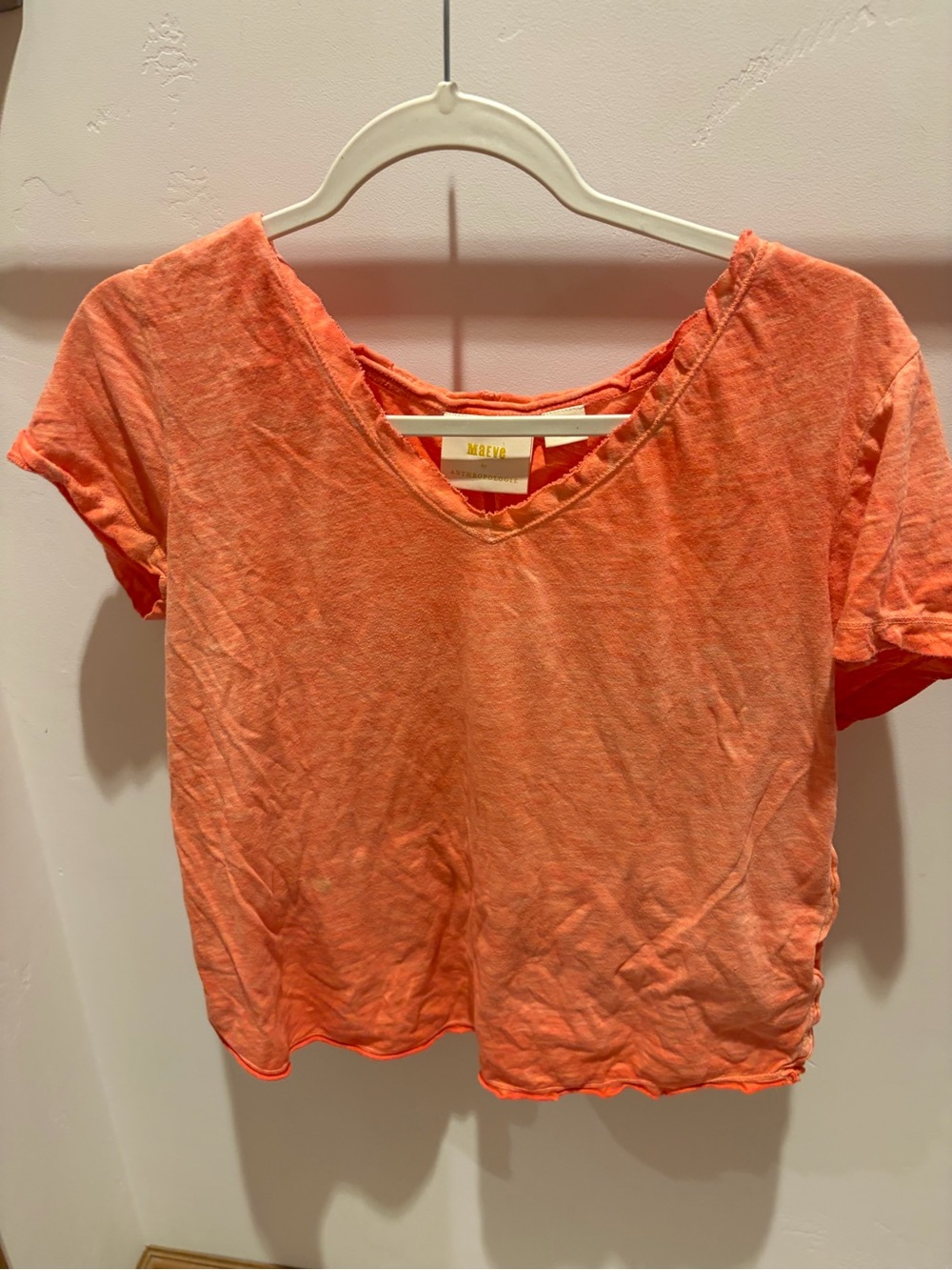 **Maeve by Anthropologie Coral Orange V-Neck Tee | M**